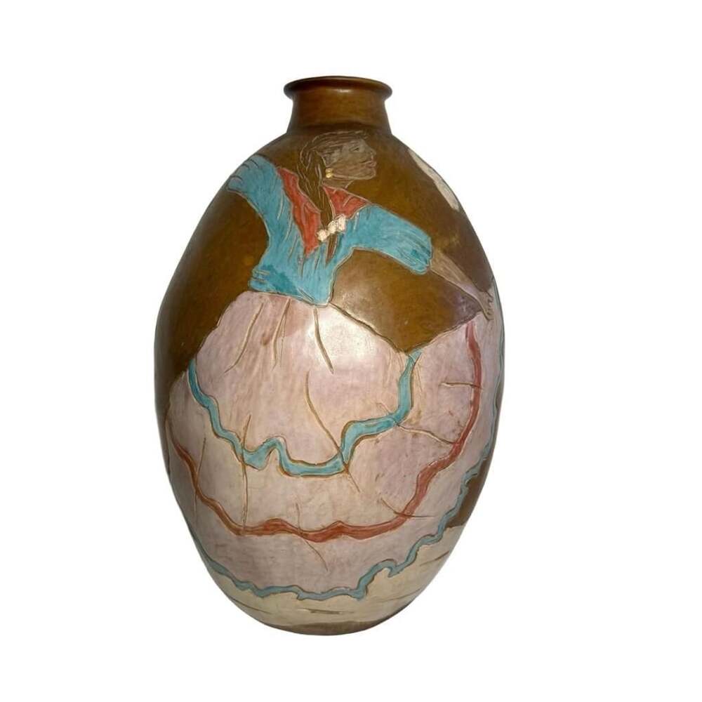 Vintage Chulucanas Peruvian Pottery Vase with Hand Painted Carved Figural and Fl